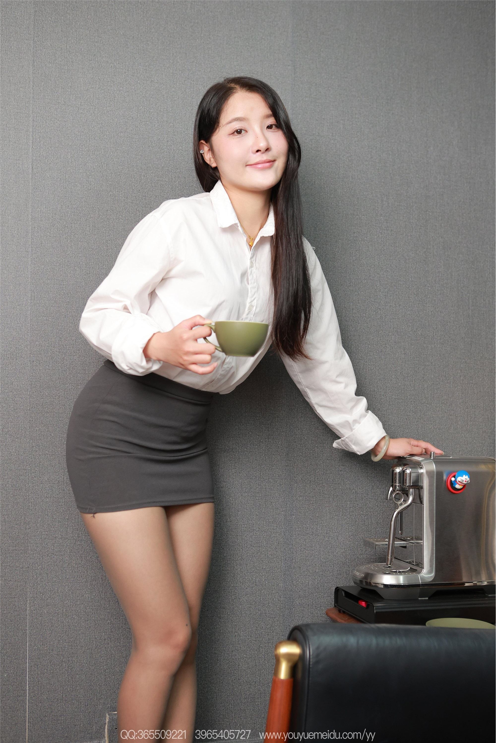 IESS异思趣向  丝享家 2231 婉萍《白衣灰裙（上）》